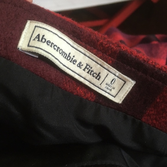 90s inspired plaid mini skirt, Rachel Green, 90s trends, y2k skirts - Picture 2 of 3